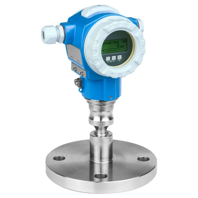 تصویر رسمی Endress+Hauser از Cerabar S PMP75 با هوزینگ میدانی و دیافراگم سیل فلنجی
